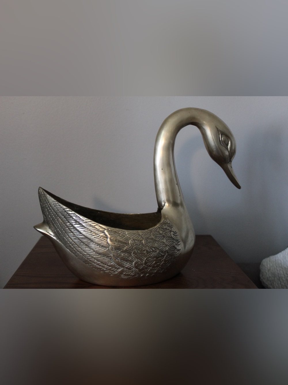 Vintage 1970s extra large Brass Swan Planters set of 2 - Picture 2 of 16